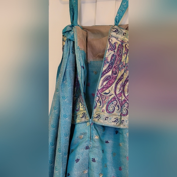 Handmade Formal Gown - Picture 11 of 16